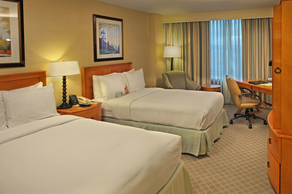 Hotel Doubletree By Hilton Hartford Downtown Exterior foto